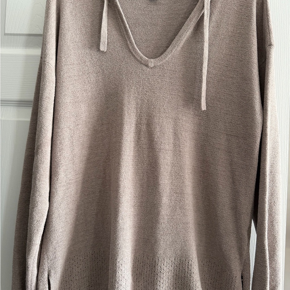 Barefoot Dreams Ultra Lite  Women's V-Neck in Taupe